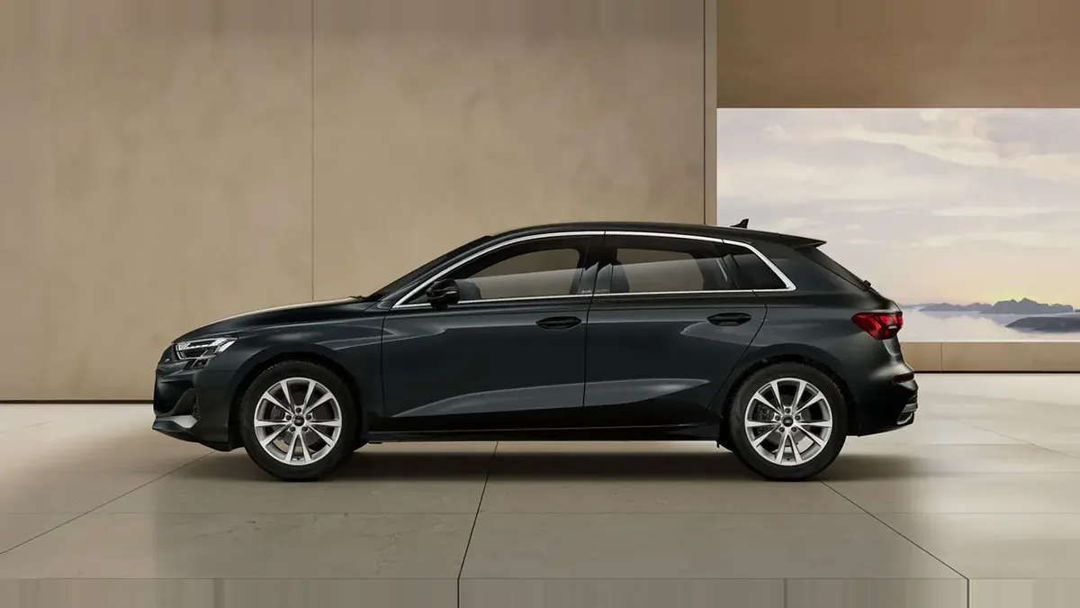 Audi A3 Sportback Advanced TFSI S Tronic en renting en Zaragoza — Delantera