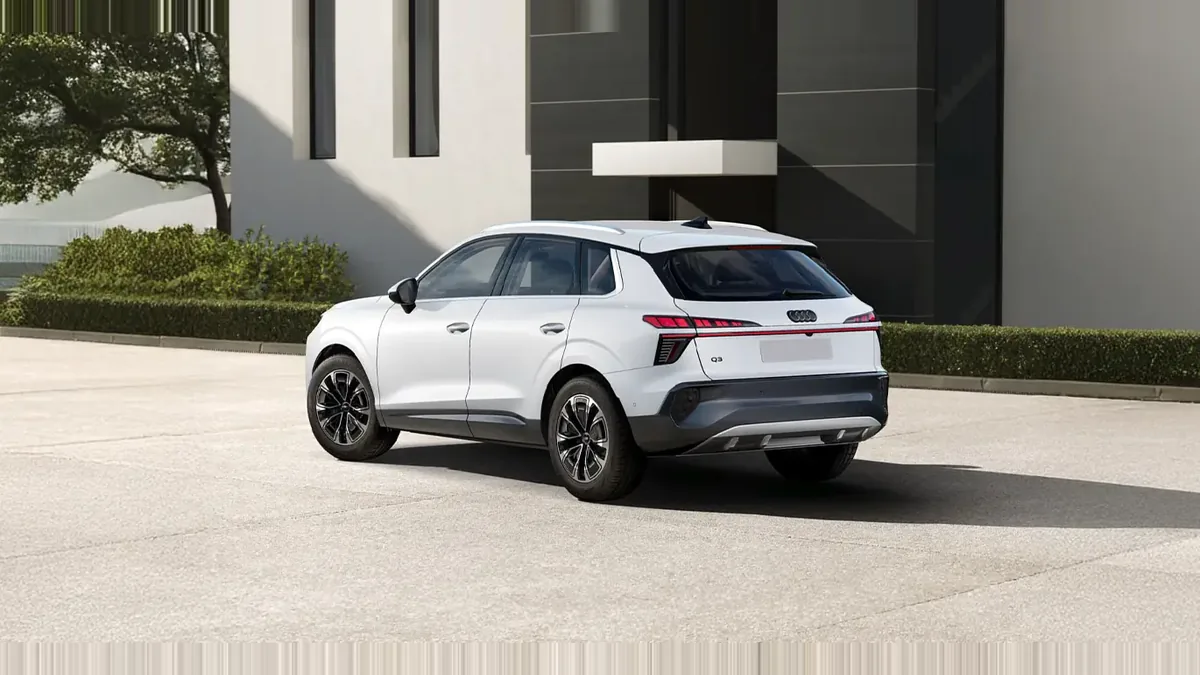 Audi Q3 Advanced TFSI 110kW S Tronic en renting en Zaragoza — vista 6