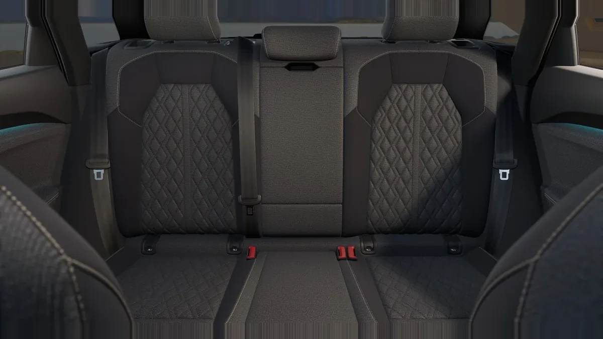 Audi Q5 SUV S line Edition TDI Quattro S Tronic en renting en Zaragoza — vista 7