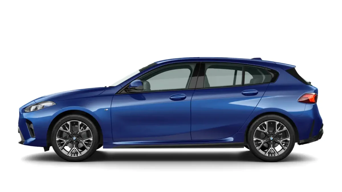 BMW Serie 1 120 CA en renting en Zaragoza — Trasera