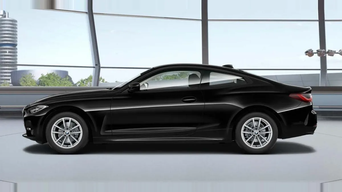 BMW Serie 4 430i xDrive Coupé en renting en Zaragoza — Interior