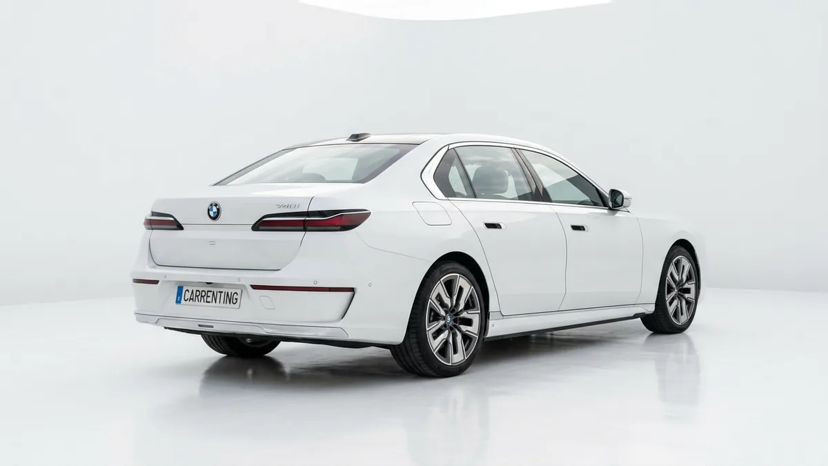 BMW Serie 7 740d xDrive en renting en Zaragoza — Delantera