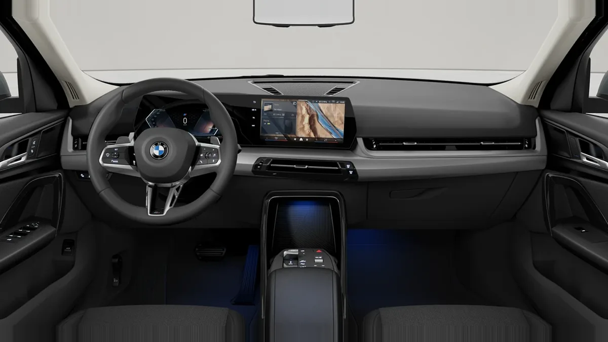 BMW X2 sDrive 20iA 170CV en renting en Zaragoza — Interior