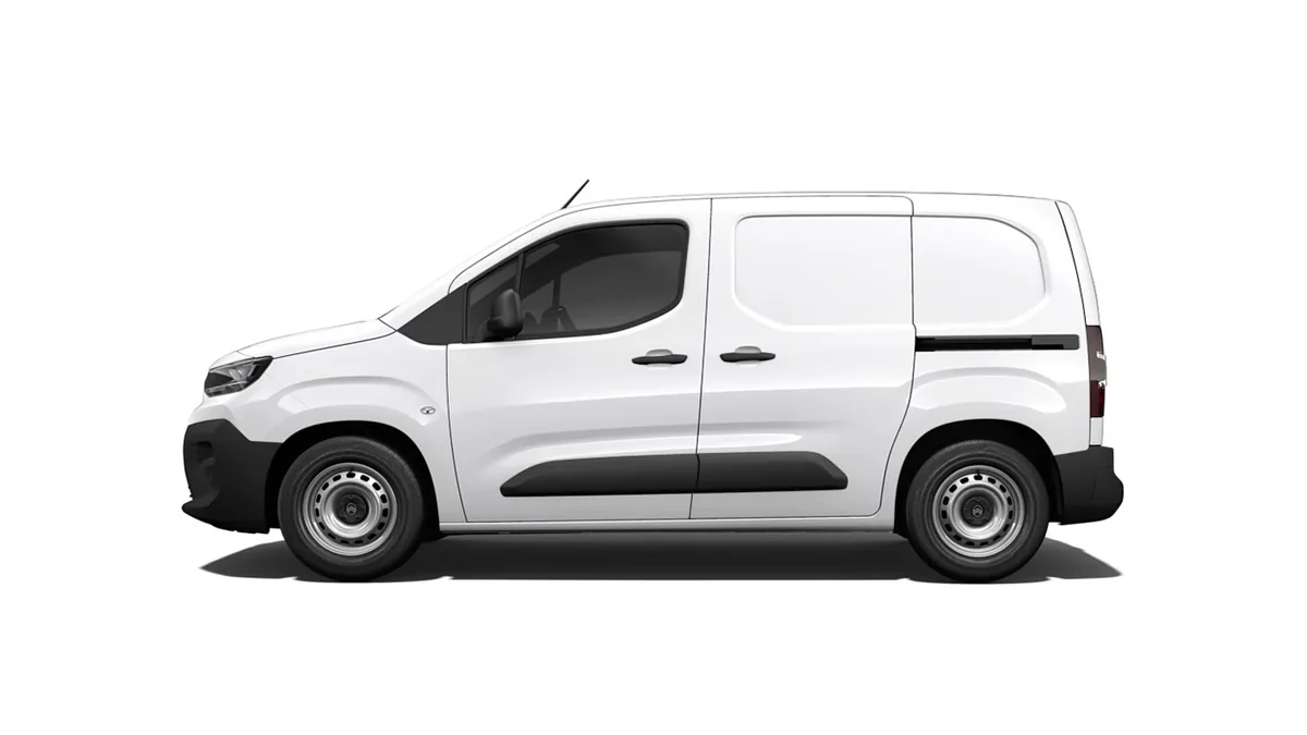 Citroën Berlingo Talla M BlueHDI 100cv van en renting en Zaragoza — Trasera