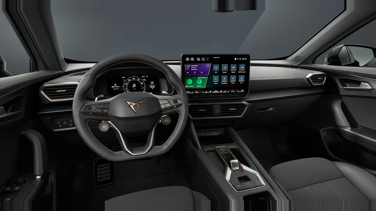 CUPRA Formentor eTSI 1.5 110kW (150CV) DSG 7vel. en renting en Zaragoza — Interior