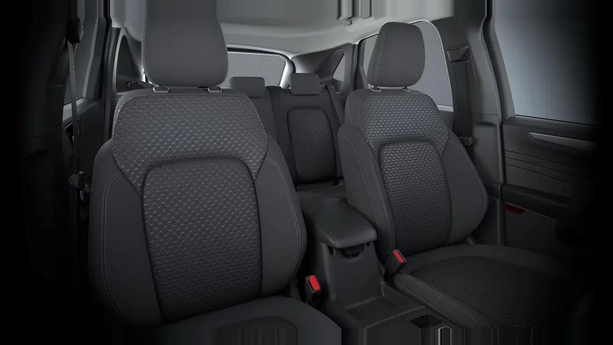 Ford Kuga MCA Titanium 2.5 Duratec PHEV 243CV Auto en renting en Zaragoza — vista 8