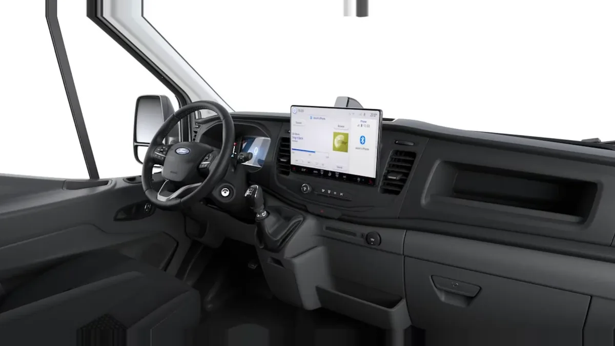 Ford TRANSIT 350 L2 Trend N1 EcoBlue 96kW FWD en renting en Zaragoza — Interior