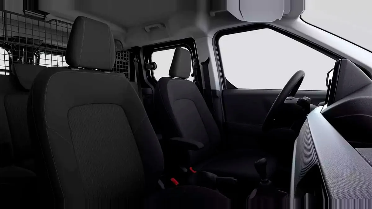Ford Transit Courier Kombi 1.5 Ecoblue Trend II en renting en Zaragoza — vista 10