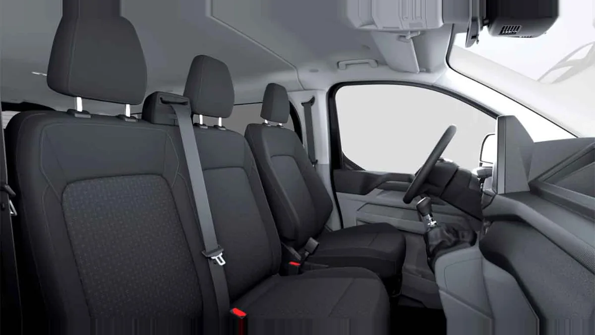 Ford Transit Custom Kombi 2.0 EcoBlue 150Cv 320 L1 Trend M1 II en renting en Zaragoza — Interior