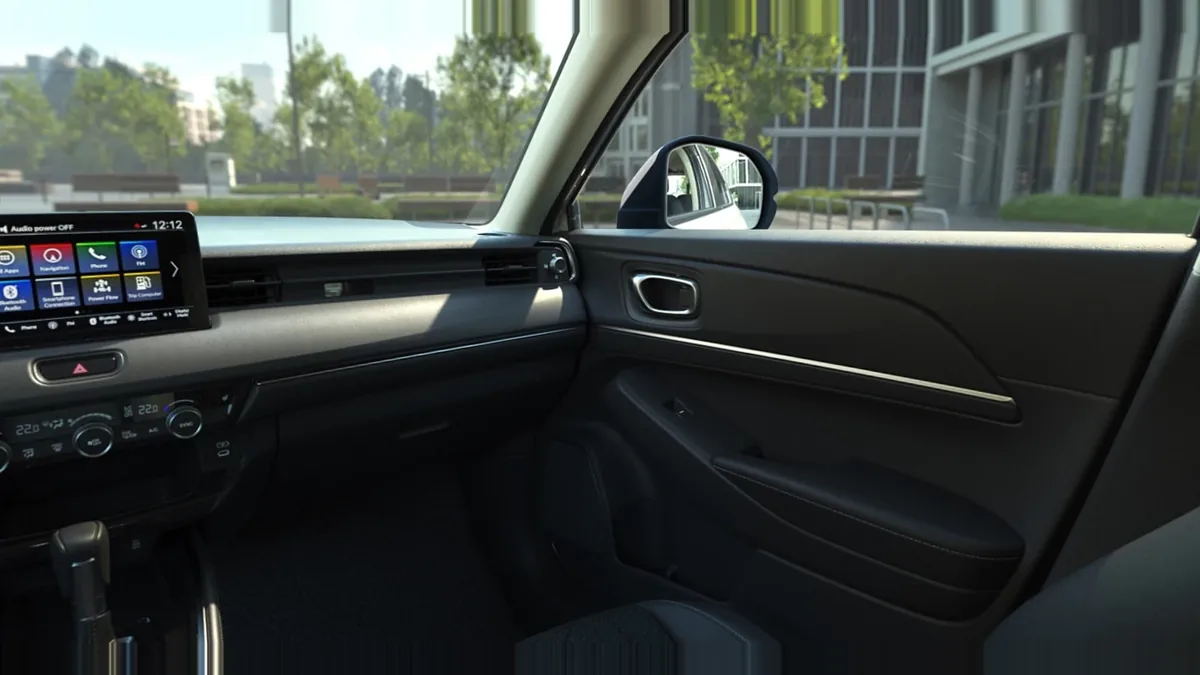 Honda HR-V 1.5 i-MMD Elegance 131CV en renting en Zaragoza — vista 7