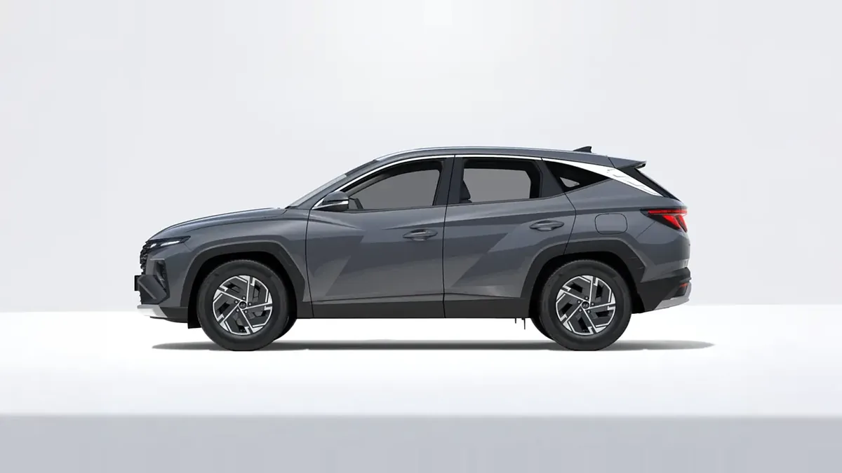 Hyundai Tucson Híbrido 1.6T HEV Klass AT 239CV en renting en Zaragoza — Trasera