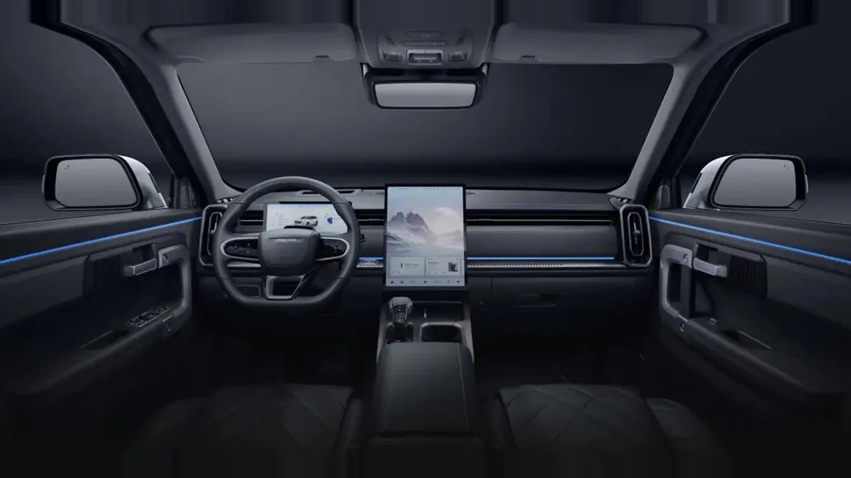 Jaecoo 7 PHEV Business 1.5 TGDI 205kW (279CV) FWD MA en renting en Zaragoza — Trasera