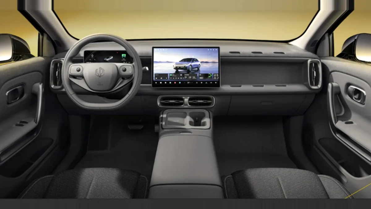 Leapmotor B05 5P BEV 56.2kWh Life en renting en Zaragoza — Interior