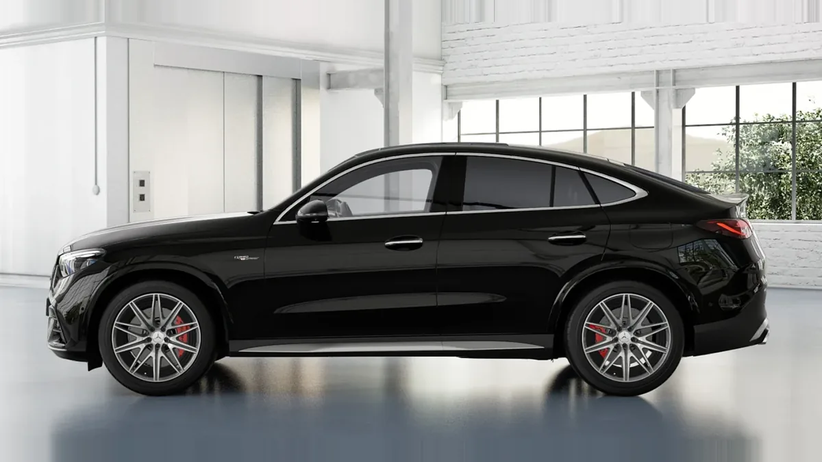 Mercedes-AMG GLC Coupé 63 S E Performance en renting en Zaragoza — Trasera