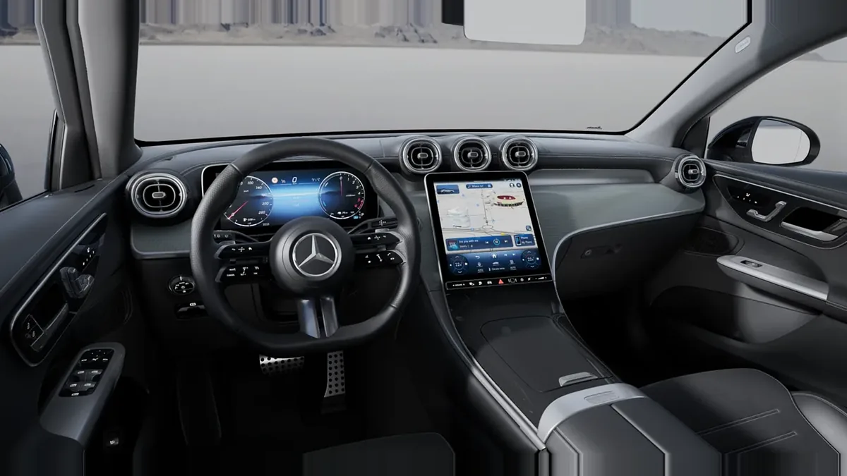 Mercedes-Benz GLC Coupé 300 de 4MATIC QS en renting en Zaragoza — Interior
