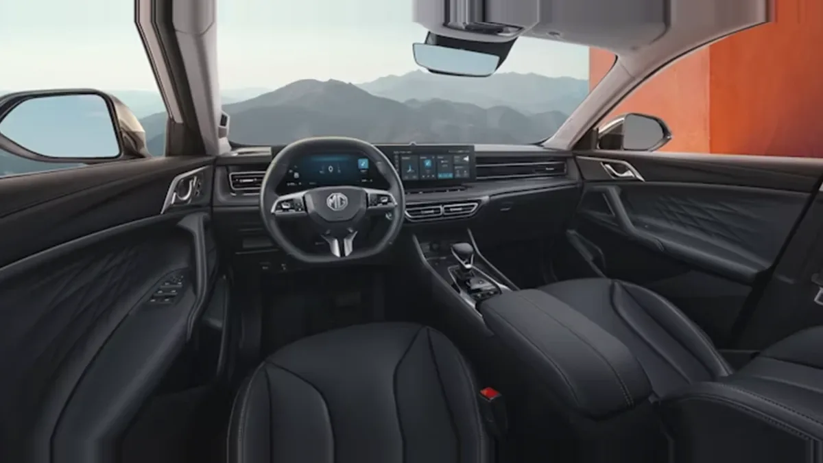 MG HS 1.5 Hybrid Comfort en renting en Zaragoza — Interior