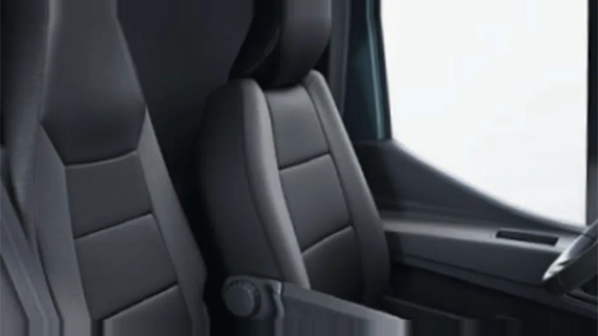 Nissan Interstar N1 L2H2 (3.5T) dCi 96kW (130CV) FWD Acenta en renting en Zaragoza — vista 6