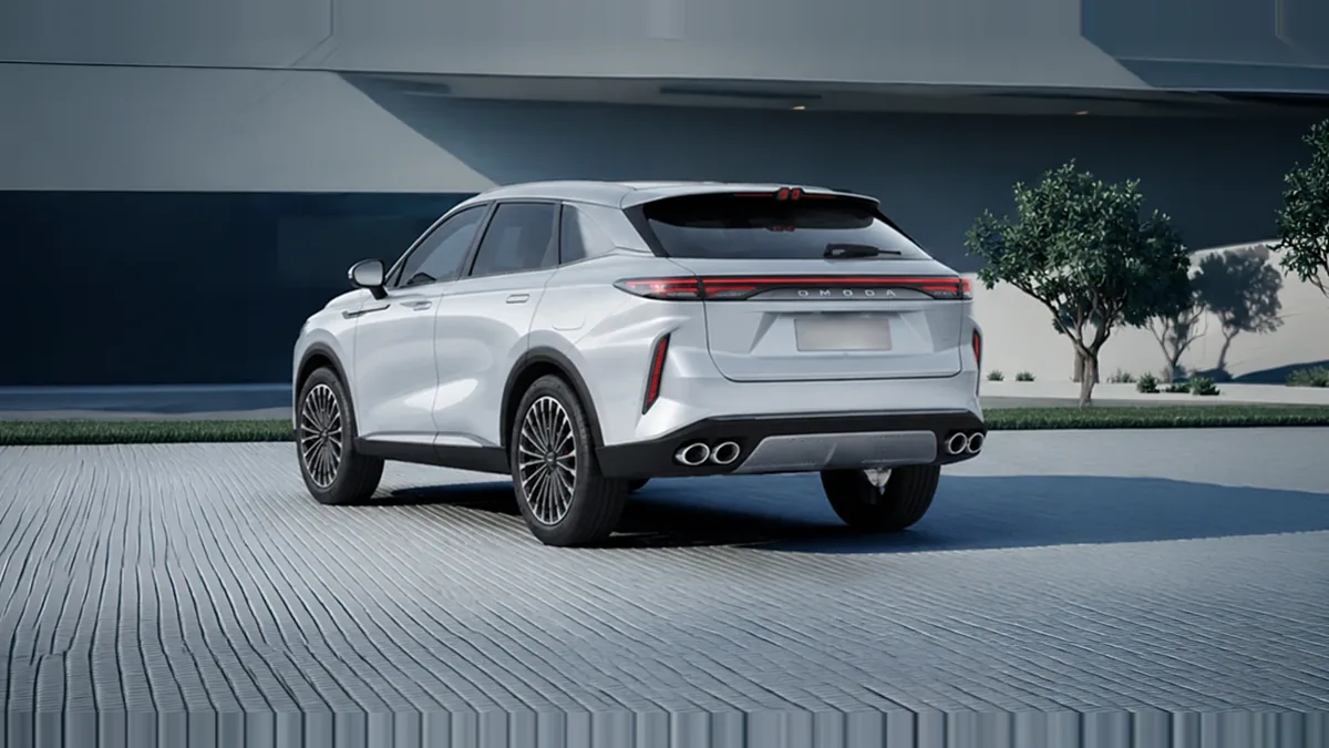 Omoda 9 SHS Premium 1.5 TGDI 3DHT 395kW (537CV) AWD en renting en Zaragoza — Delantera