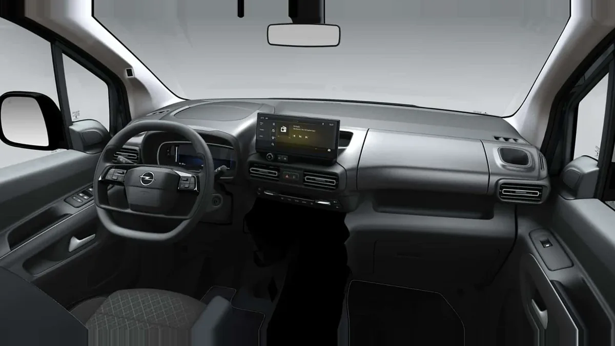 Opel COMBO ULTIMATE 1.5 TD 130CV S/S AT8 (AUTOMÁTICO) en renting en Zaragoza — Interior