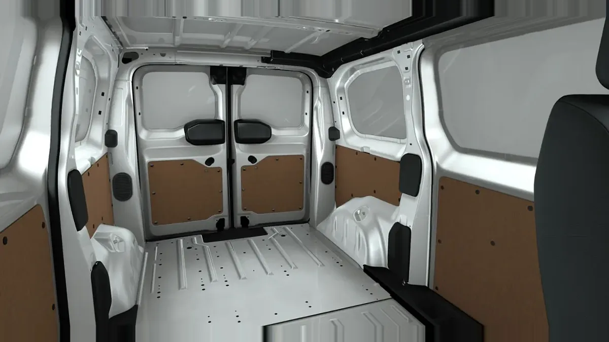 Opel Vivaro Furgón Electric 100kW + Batería 75 kWh VU en renting en Zaragoza — vista 7