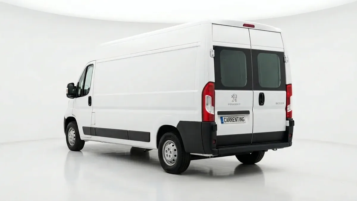Peugeot Boxer 3.5 L2H2 BHDi S&S 6vel en renting en Zaragoza — Delantera