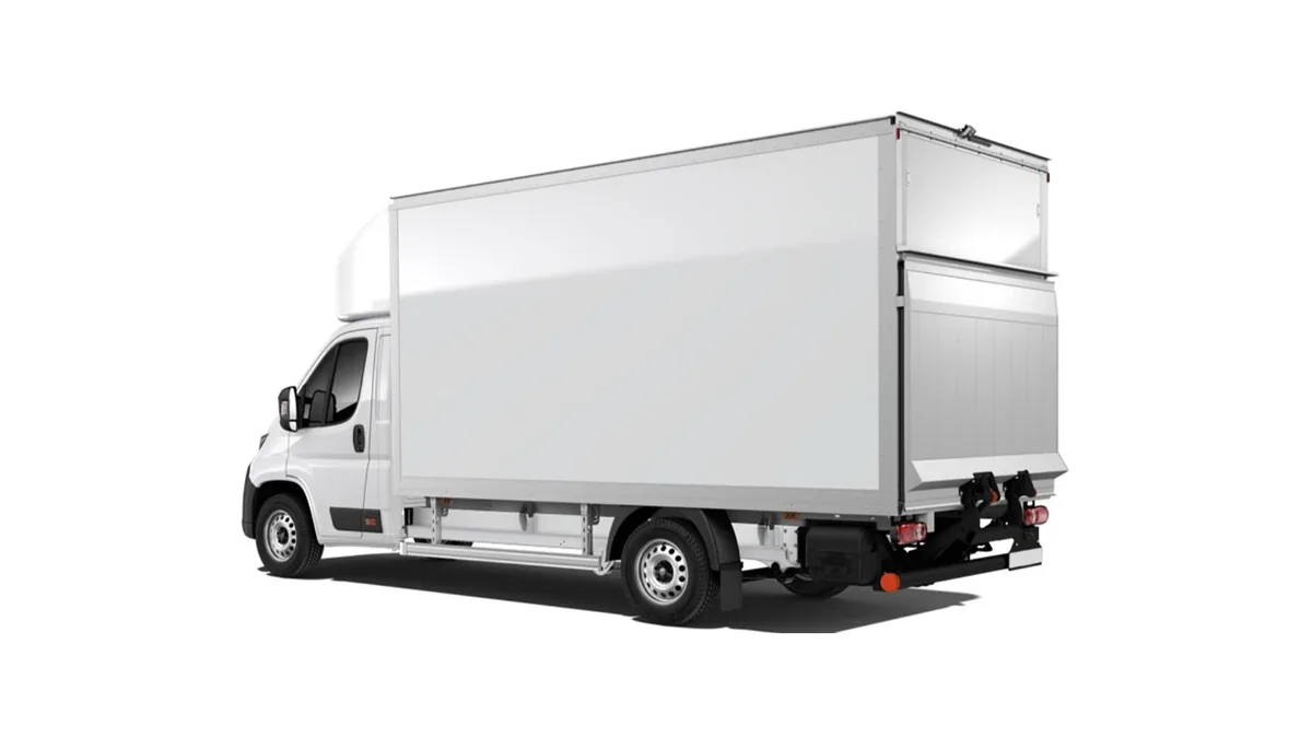 Peugeot Boxer Caja Paquetera Portón L3 3.5T Max BlueHDi 180 S&S 6vel en renting en Zaragoza — Delantera