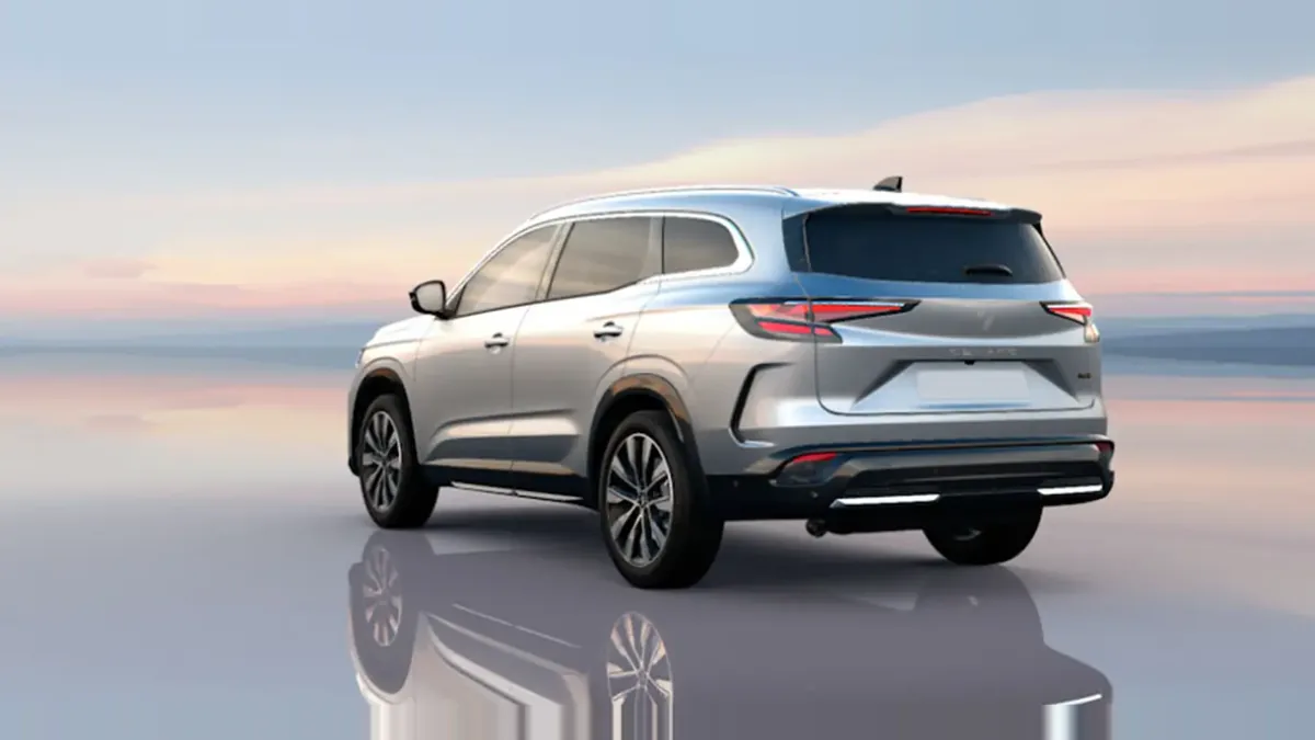 Renault ESPACE TECHNO E-TECH FULL HYBRID 200CV en renting en Zaragoza — Delantera