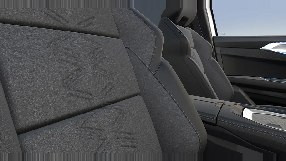Renault ESPACE TECHNO E-TECH FULL HYBRID 200CV en renting en Zaragoza — vista 6