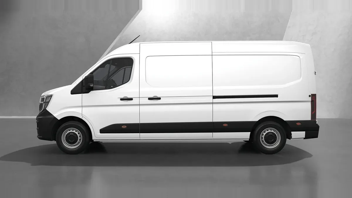 Renault Master L2H2 3500 Dci 130cv Furgon en renting en Zaragoza — Trasera