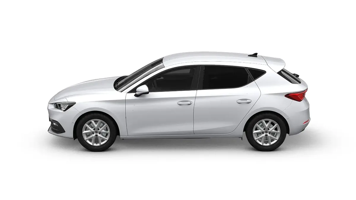 SEAT León 1.5 eTSI (115CV) DSG Style XL en renting en Zaragoza — Trasera