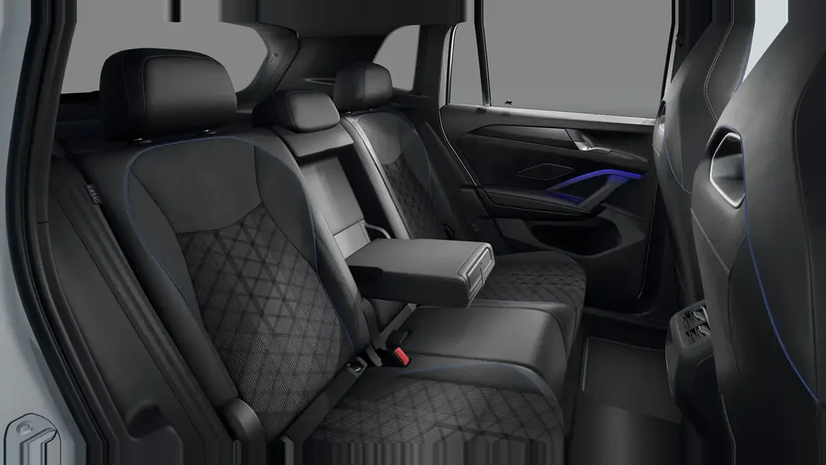 Volkswagen Tiguan R-Line 1.5 eTSI 110kW DSG en renting en Zaragoza — vista 10