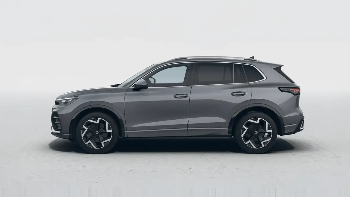 Volkswagen Tiguan R-Line 2.0 TDI 110kW DSG en renting en Zaragoza — Interior